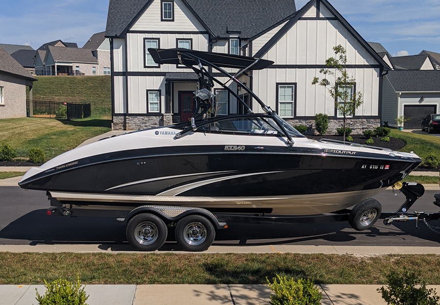 2015 Yamaha SX240 with an Assault Wakeboard Tower, photo 1 of 4