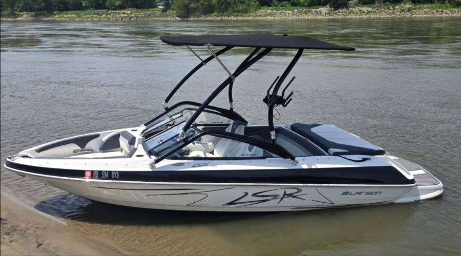 2017 Larson LSR 2000 with an Airborne 2.0 Wakeboard Tower, photo 1 of 3